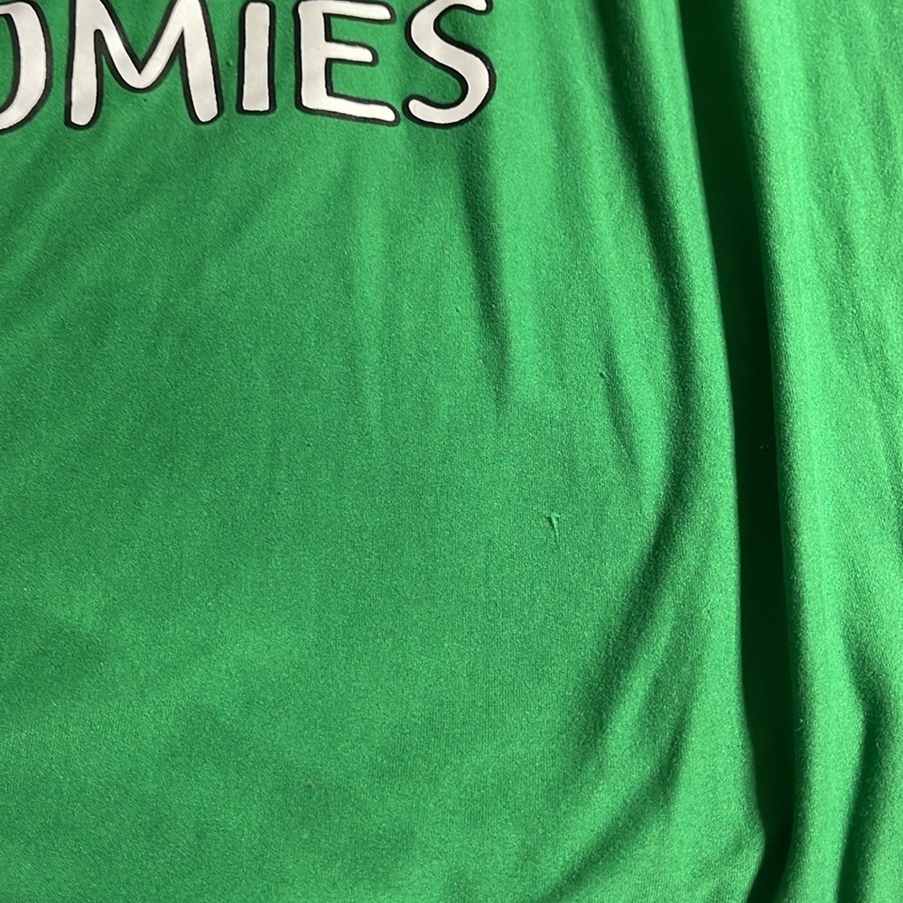 Cute Chillin with my Gnomies l/s shirt XL - Picture 7 of 7
